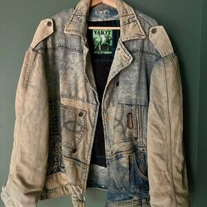 VINTAGE Yakit from England - Unisex